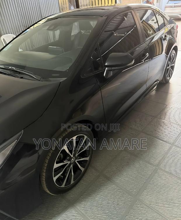 Toyota Corolla 2024 Black