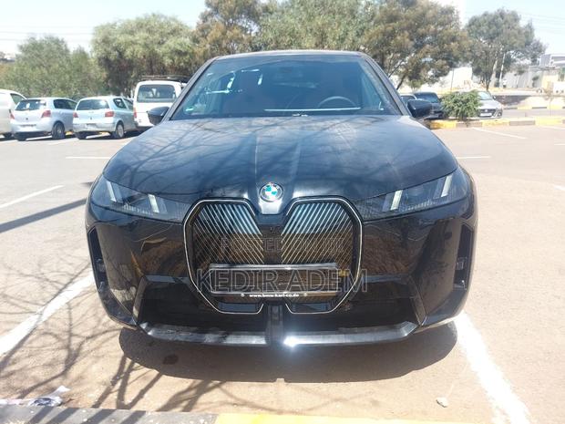 New BMW iX 2025 Black