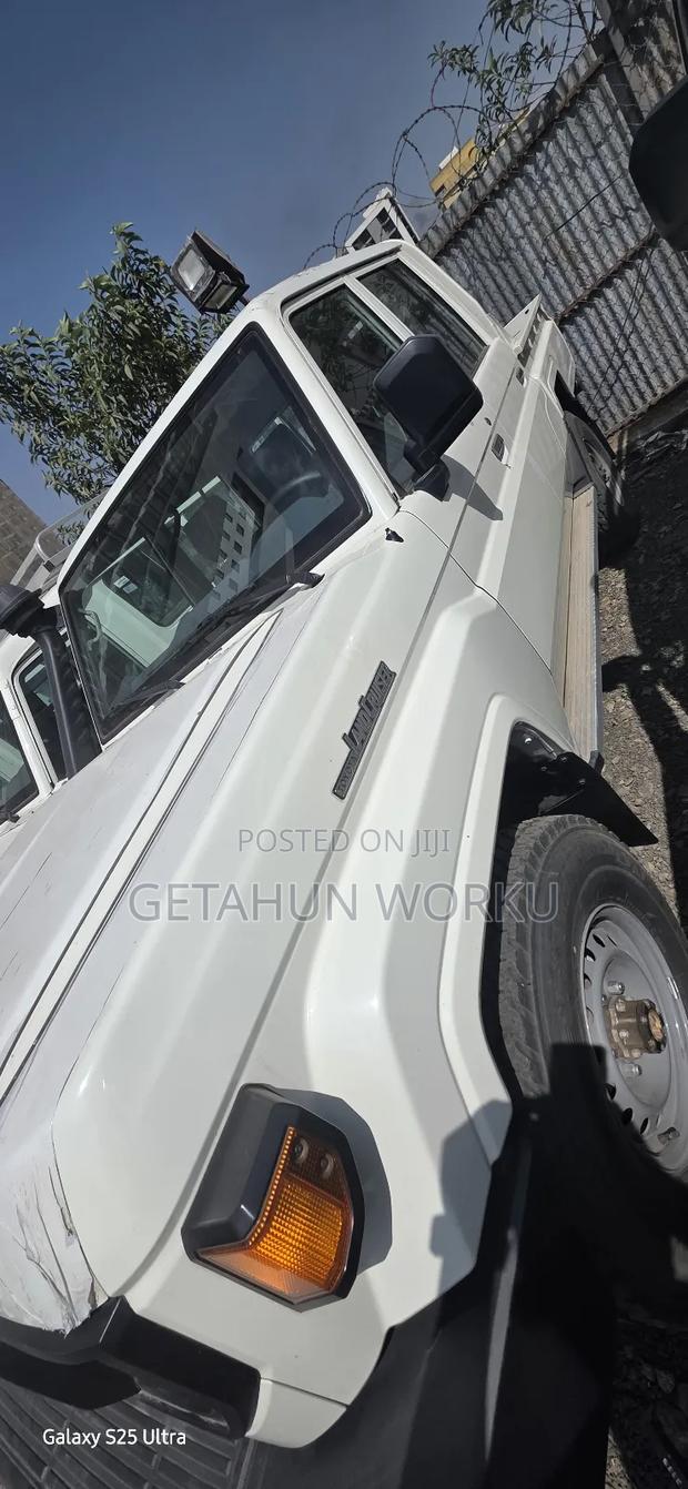 New Toyota Land Cruiser 2024 White