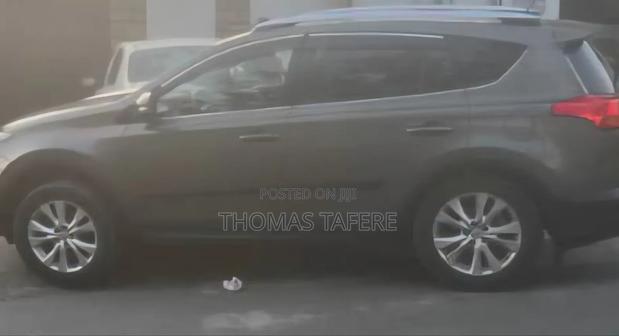 Toyota RAV4 2015