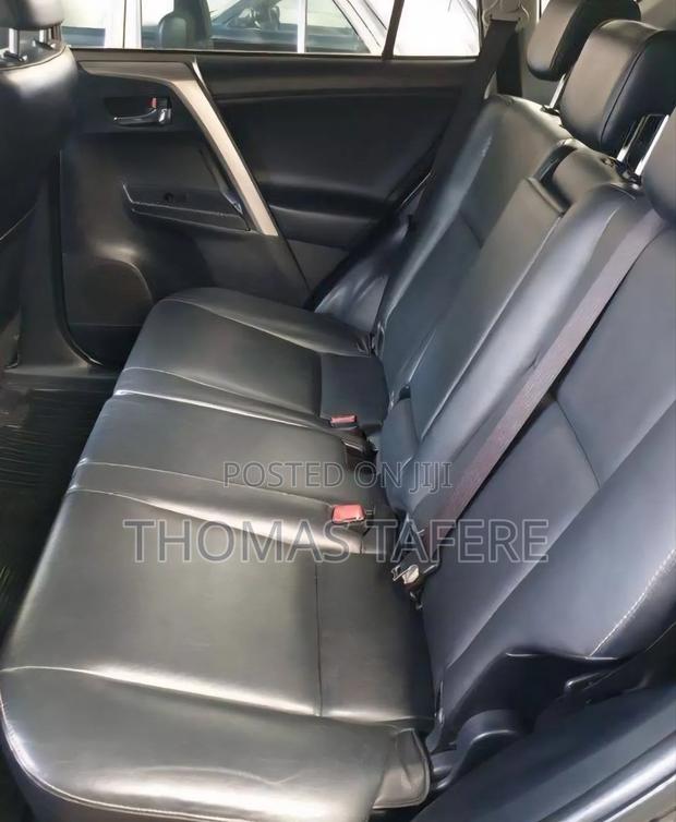 Toyota RAV4 2015