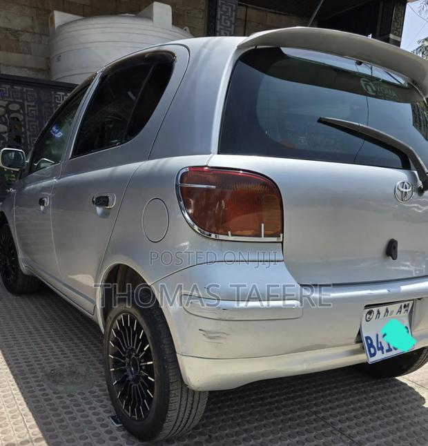Toyota Vitz 2004