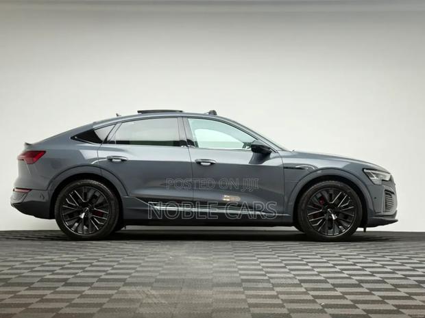 New Audi Q8 e-tron 2025 Gray
