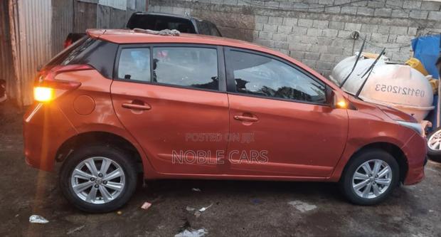 Toyota Yaris 2018 Orange