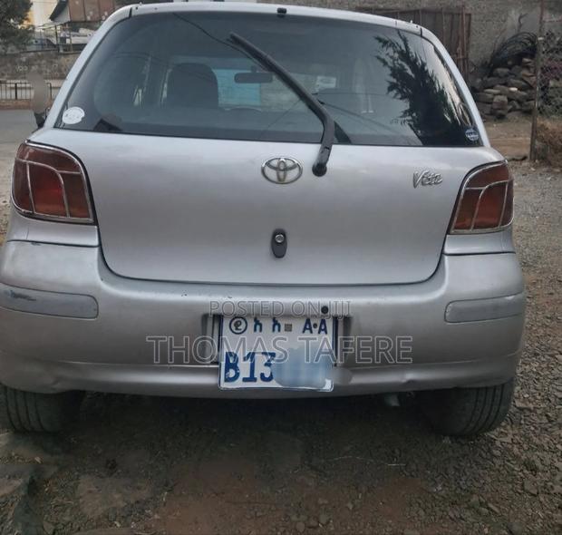 Toyota Vitz 2002