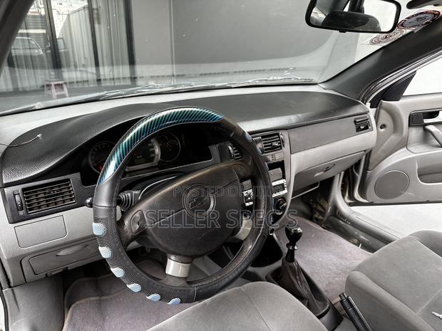 Chevrolet Optra 2006 Silver