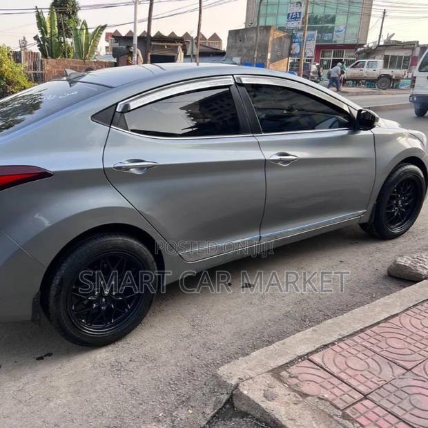 Hyundai Avante 2014 Gray