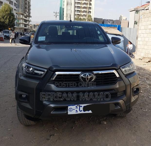 Toyota Hilux 2021