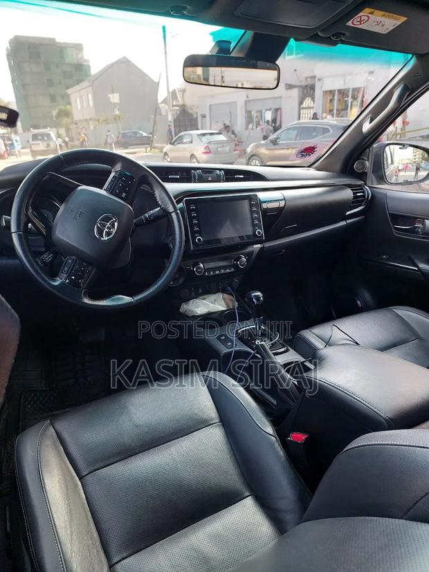 Toyota Hilux Revo Double Cab Deisel 2.8 AWD 2021 Gray