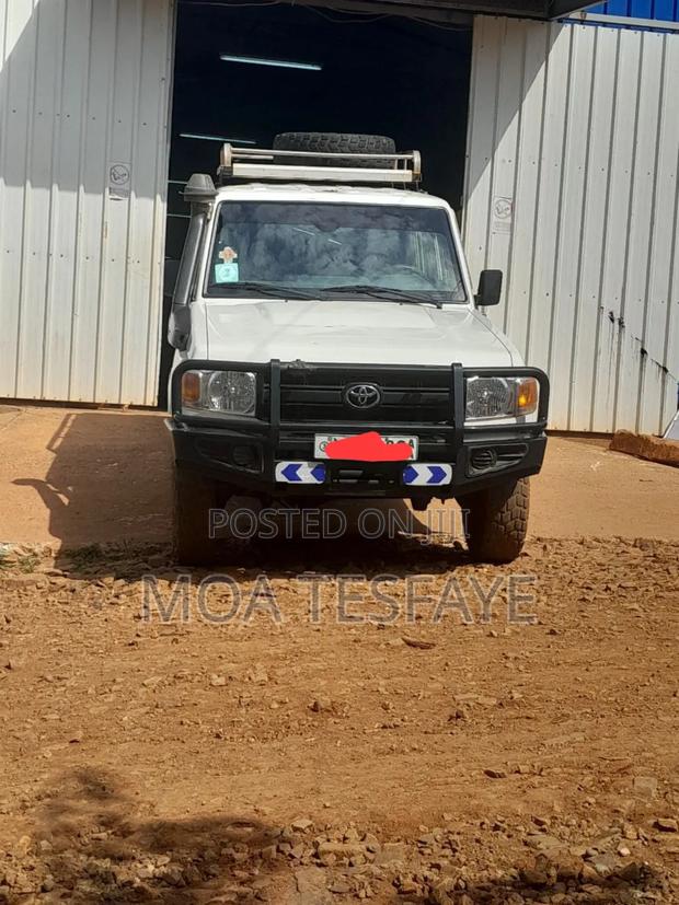 Toyota Land Cruiser 4.0 V6 EXR 2016 White
