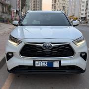 Toyota Highlander Hybrid 2024 White for sale