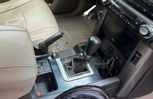 Toyota Land Cruiser Prado 3.0 TD 2012