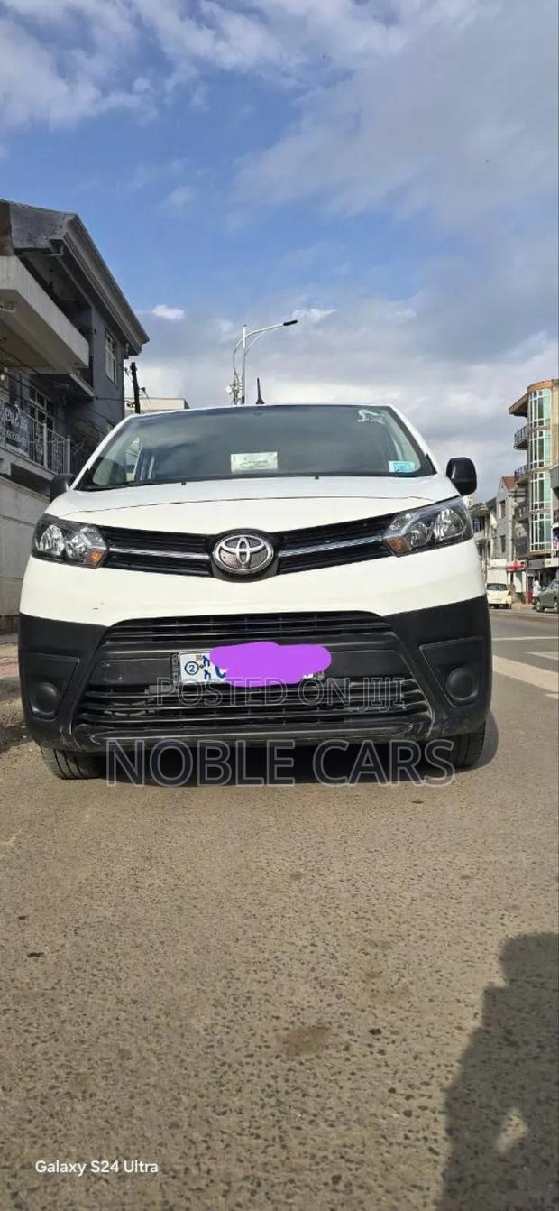 Toyota Pixis 2019 White