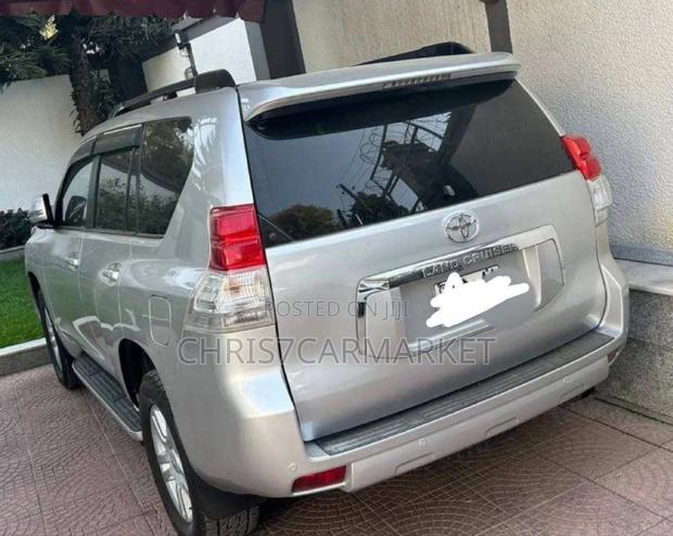 Toyota Land Cruiser Prado 3.0 TD 2012 Silver