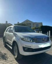 Toyota Fortuner 2.7 AWD 2014 White for sale