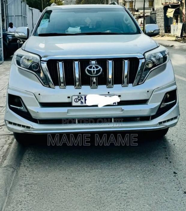 Toyota Land Cruiser Prado 2016 Silver