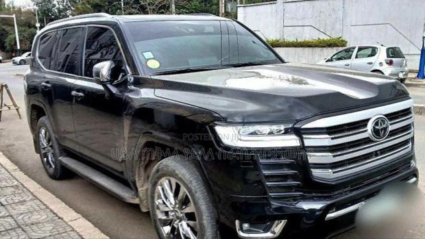 Toyota Land Cruiser 2022 Maroon