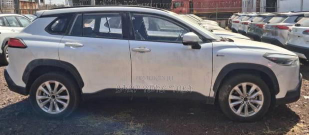 New Toyota Corolla Cross Hybrid 2025 White