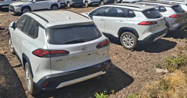 New Toyota Corolla Cross Hybrid 2025 White
