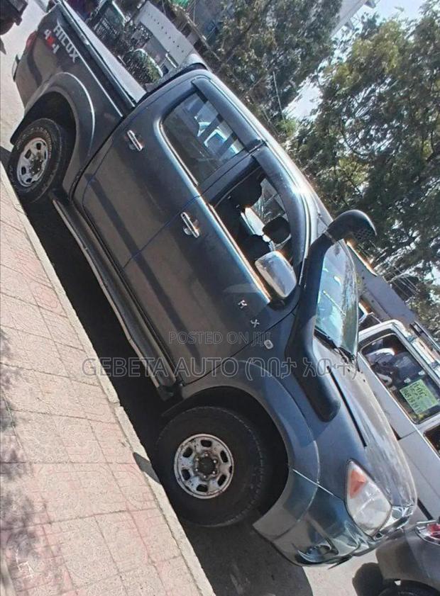 Toyota Hilux 2010