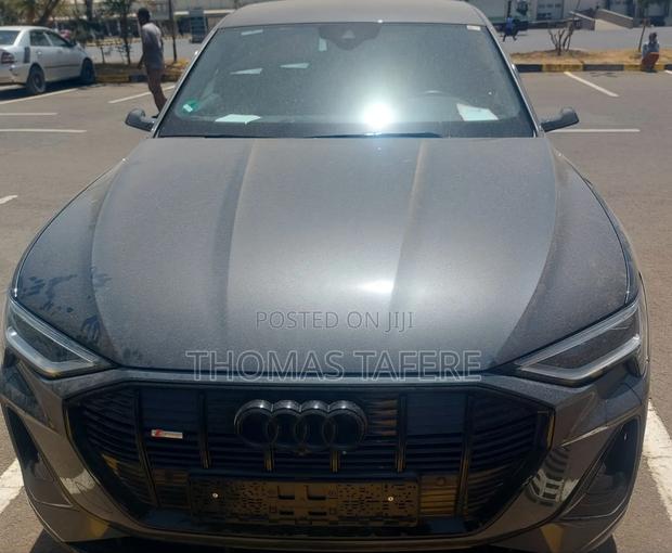 New Audi Q8 e-tron 2024