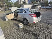 Toyota Yaris 2017 Silver for sale