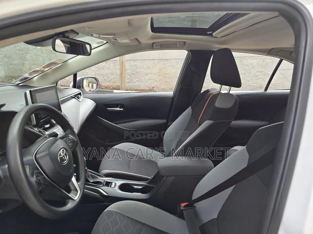 Toyota Corolla 2022 White