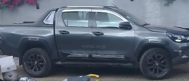Toyota Hilux 2021