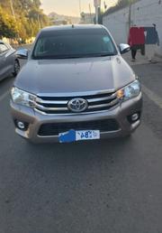 Toyota Hilux 2019 Pearl for sale