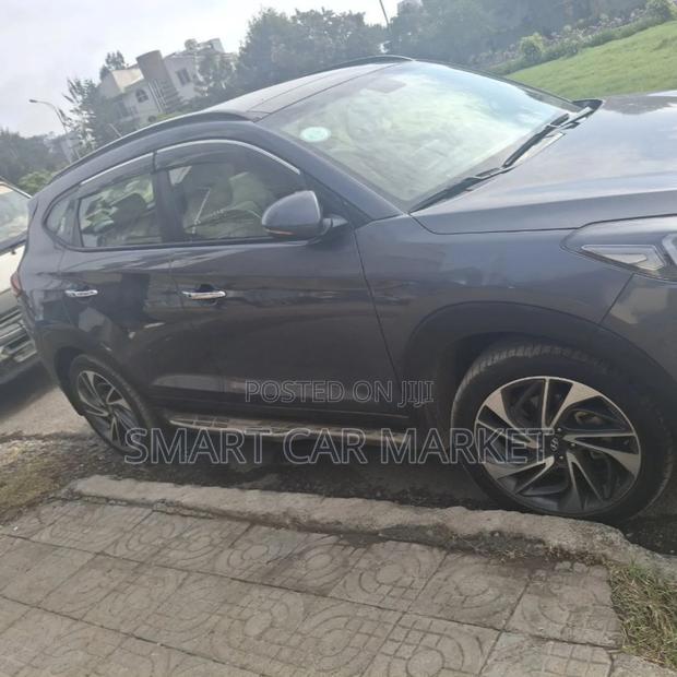 Hyundai Tucson 2020 Brown