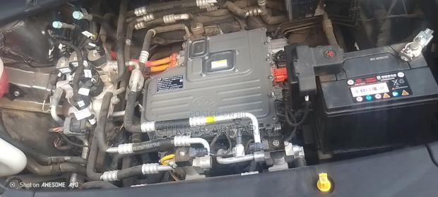 BYD Yuan Up 32 kWh FWD 2024 Gray