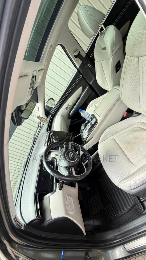 Hyundai Tucson 2021 Brown
