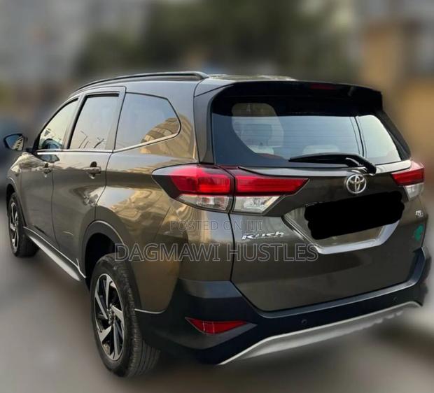 Toyota Rush 2021 Gray