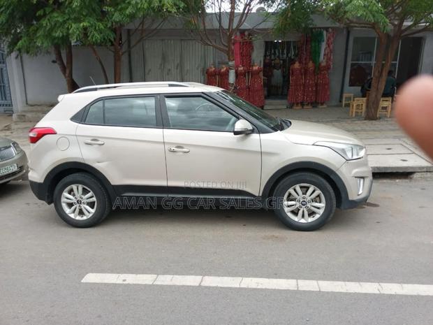 Hyundai Creta 2016 Gold