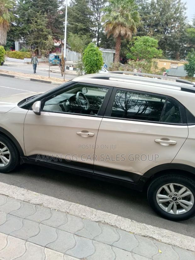 Hyundai Creta 2016 Gold