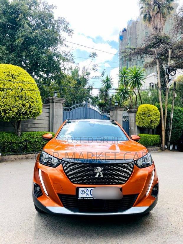 Peugeot 2008 2022 Orange