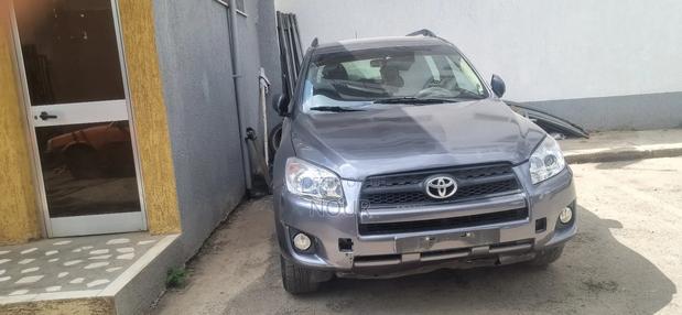 Toyota RAV4 2012 Gray