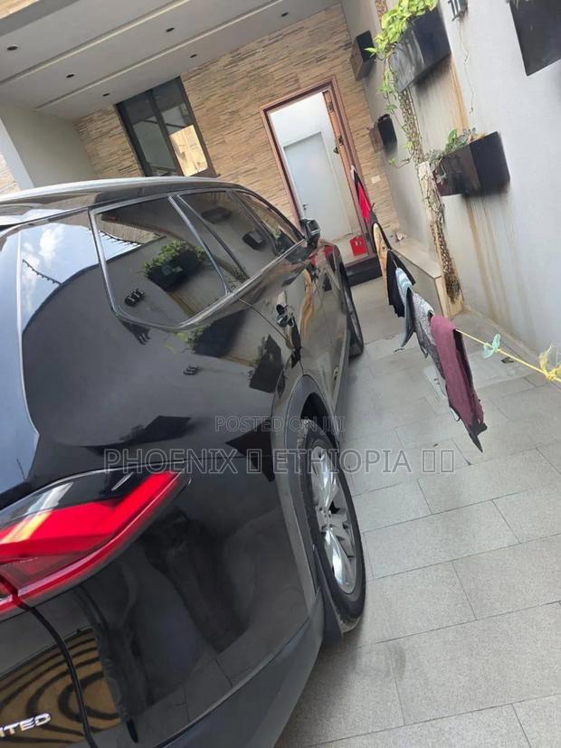 Toyota Highlander Hybrid 2024 Black