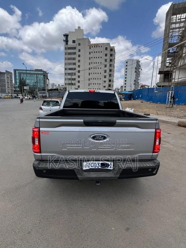 Ford F-150 LARIAT 2021 Silver