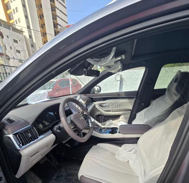 New BYD Song Plus 2025 Silver