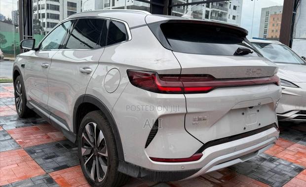New BYD Song Plus 2025 Gold