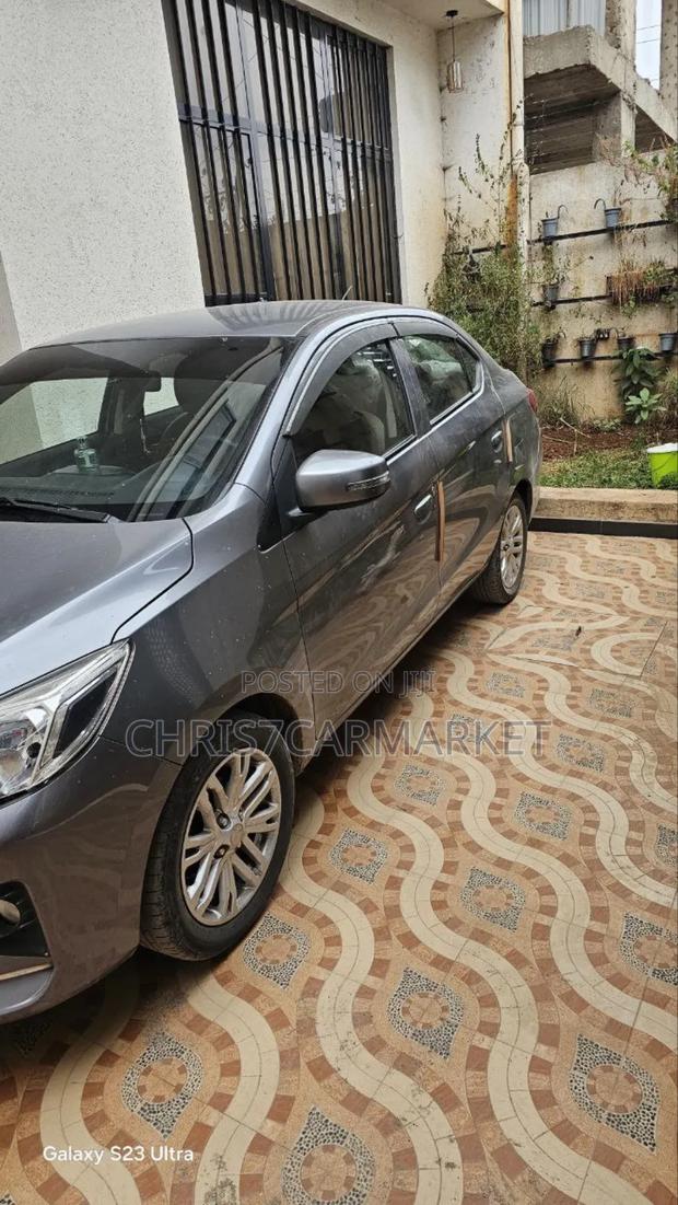 Mitsubishi Attrage 2022 Gray