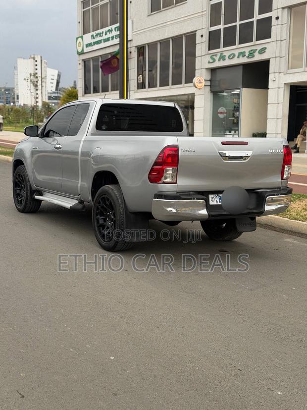 Toyota Hilux 2017 Silver