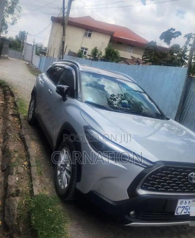 Toyota Corolla Cross 2023 Silver