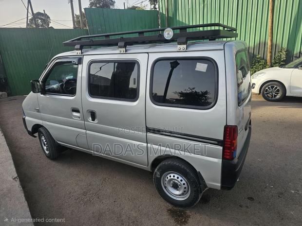 Suzuki Eeco 2024 Silver