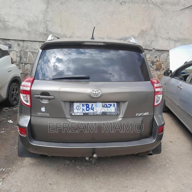 Toyota RAV4 2012 Gray