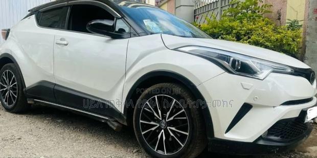 Toyota C-HR 2018 Ivory