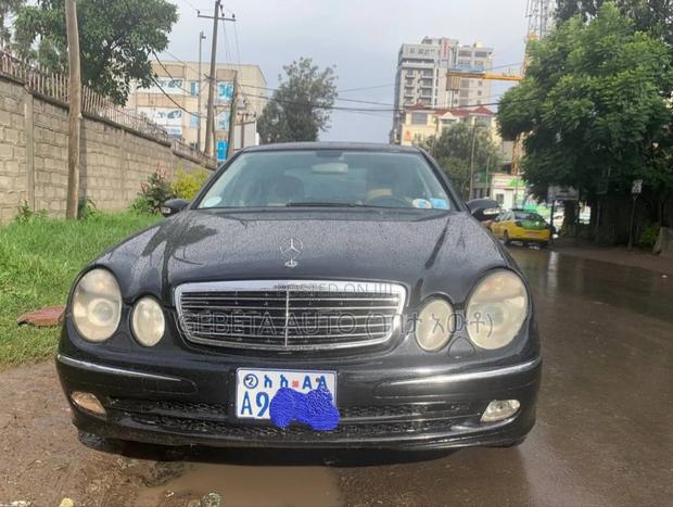Mercedes-Benz E200 2006