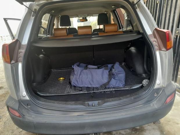 Toyota RAV4 2014 Silver