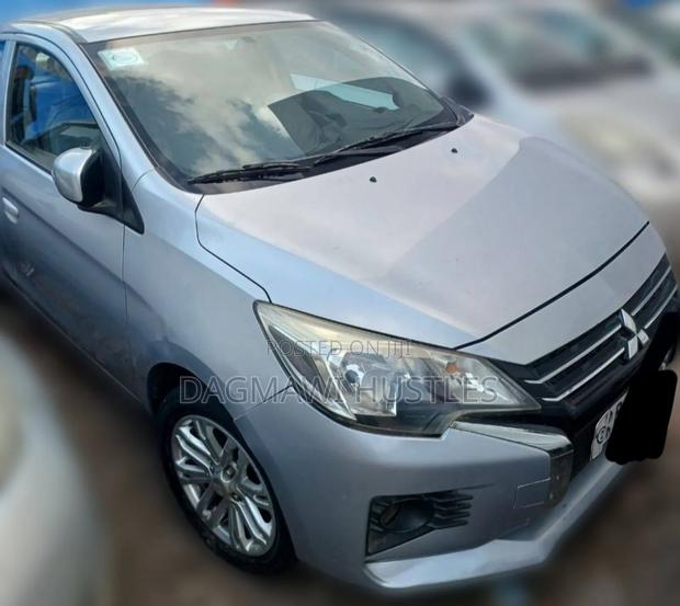 Mitsubishi Attrage 2021 Silver